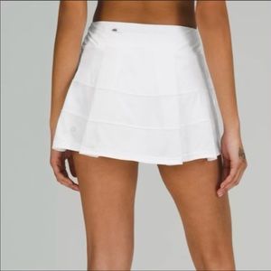 Lululemon White Tennis Skort Size 6 PLEASE READ